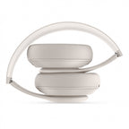 Apple Auscultadores Beats Studio Pro Wireless — Arenito